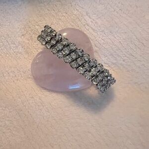 Signed Vintage Mid Century Glass Rhinestone Silver Stretch Sweetheart Bracelet